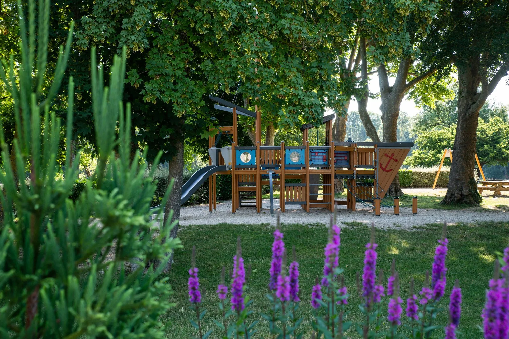 Massifs fleuris du parc du Moulin de Préblin