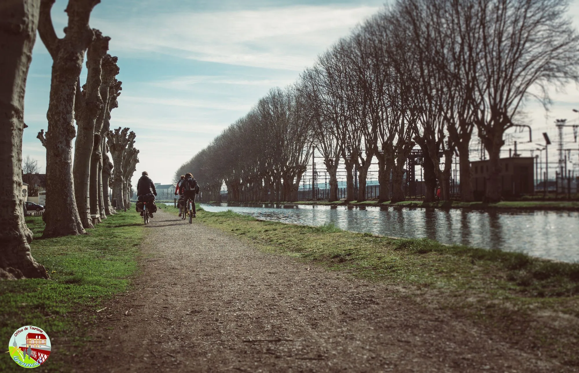 Vélo le long du canal de Bourgogne à Migennes